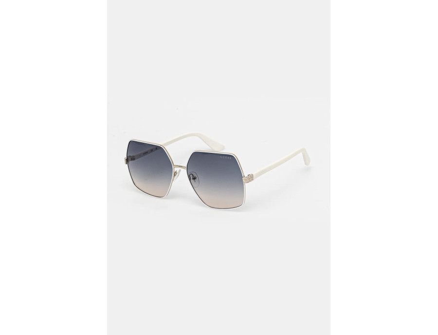 GUESS (7881)